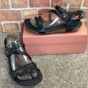 Aetrex Jillian Braided leather womens sling back sandals size 7.5